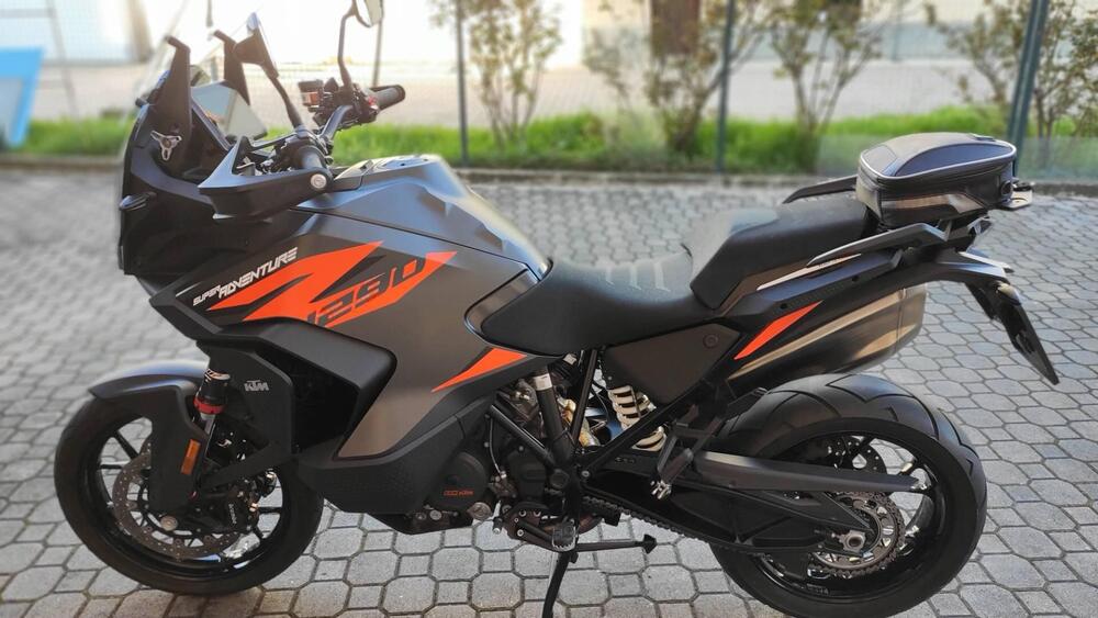 KTM 1290 Super Adventure S (2021) (4)