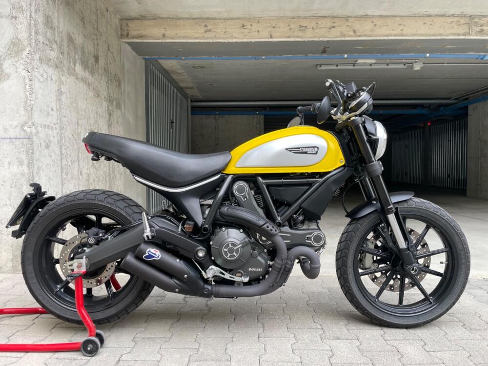 Ducati Scrambler 800 Icon (2015 - 16)