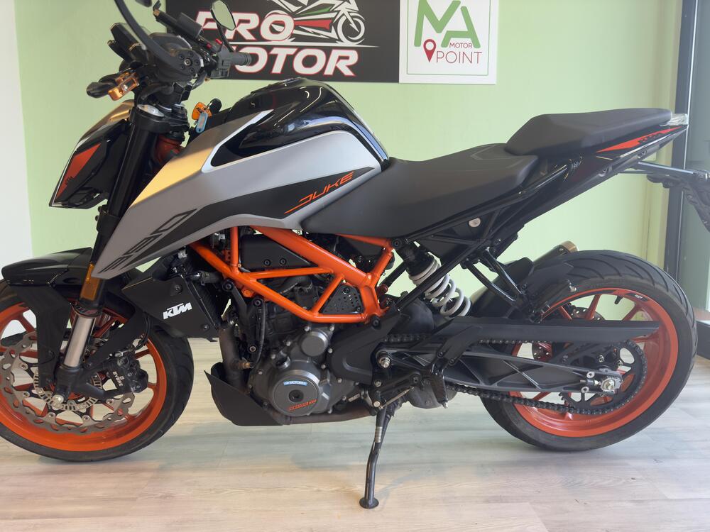 KTM 390 Duke (2021 - 23) (4)