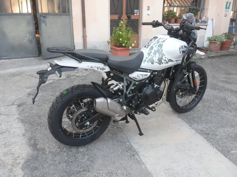 Royal Enfield Himalayan 450 (2024 - 26) (3)