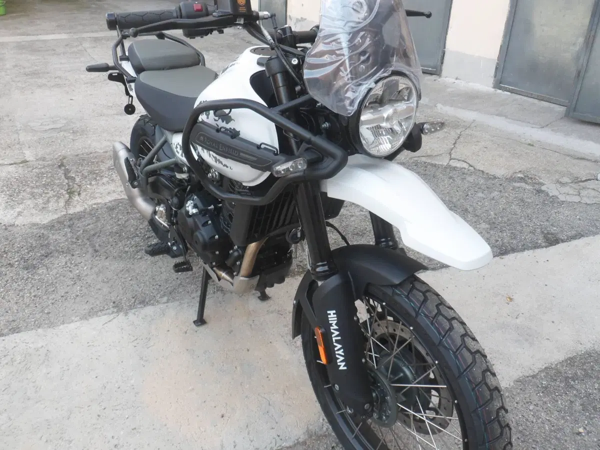 Royal Enfield Himalayan 450 (2024 - 26) (4)