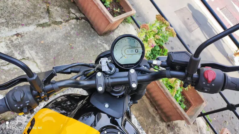 Royal Enfield Guerrilla 450 (2024 - 26) (6)