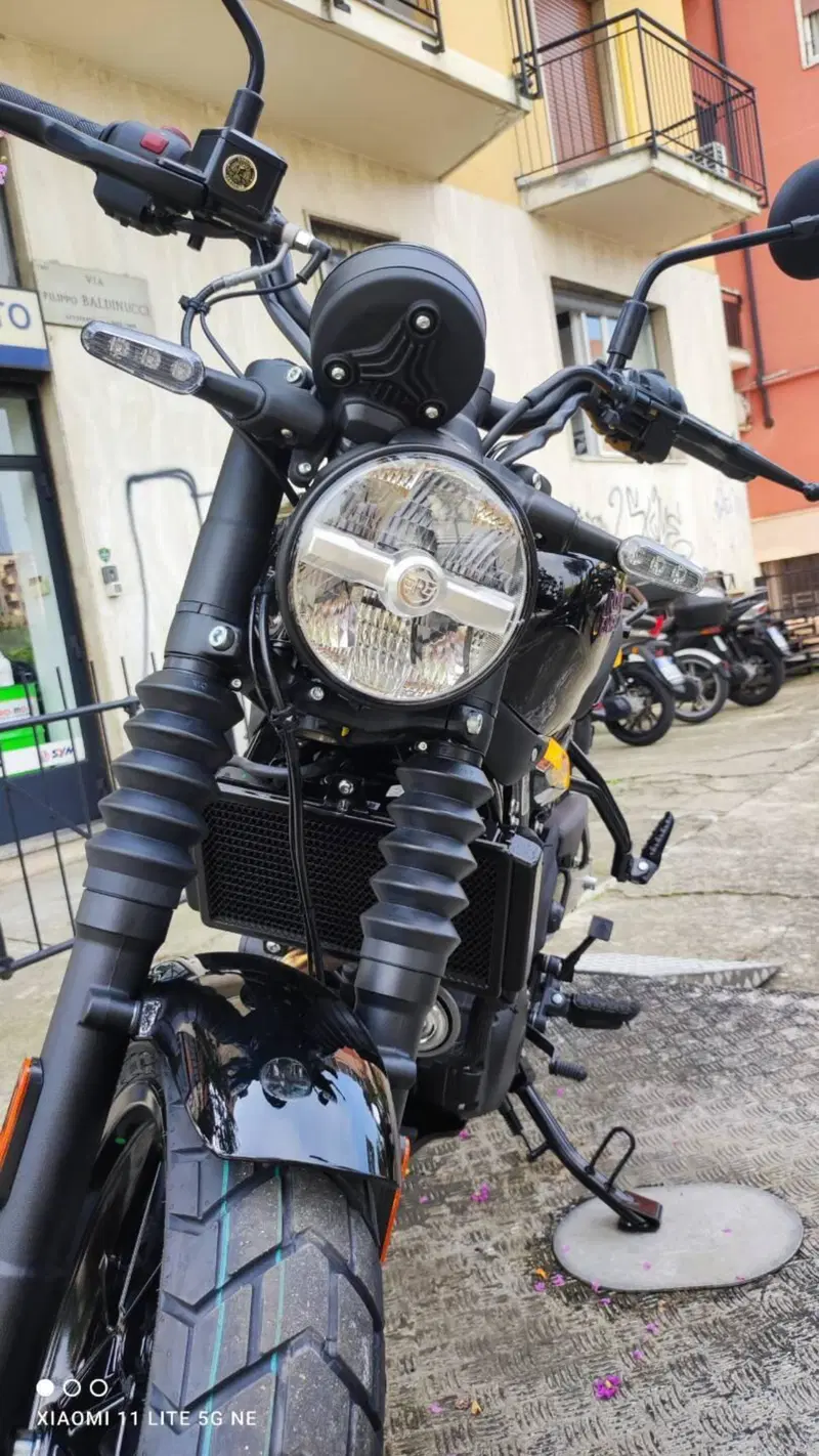 Royal Enfield Guerrilla 450 (2024 - 26) (9)