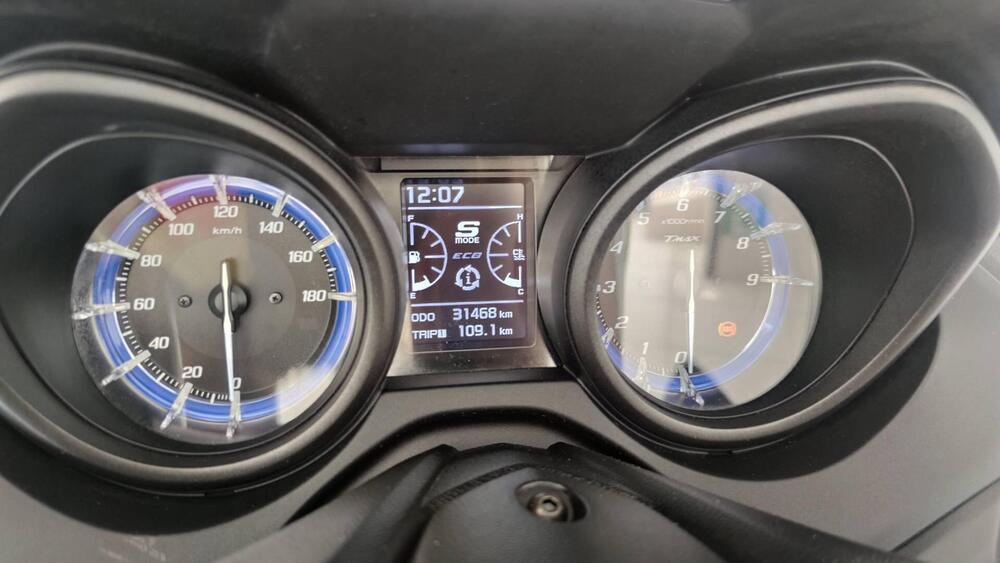 Yamaha T-Max 530 SX (2017 - 19) (5)