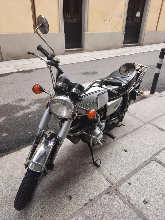 Honda CB 350 Four (2)