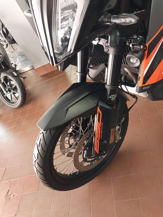 KTM 890 Adventure (2022) (5)