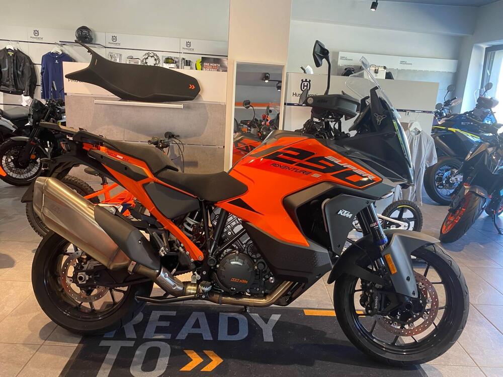 KTM 1290 Super Adventure S (2022 - 24)