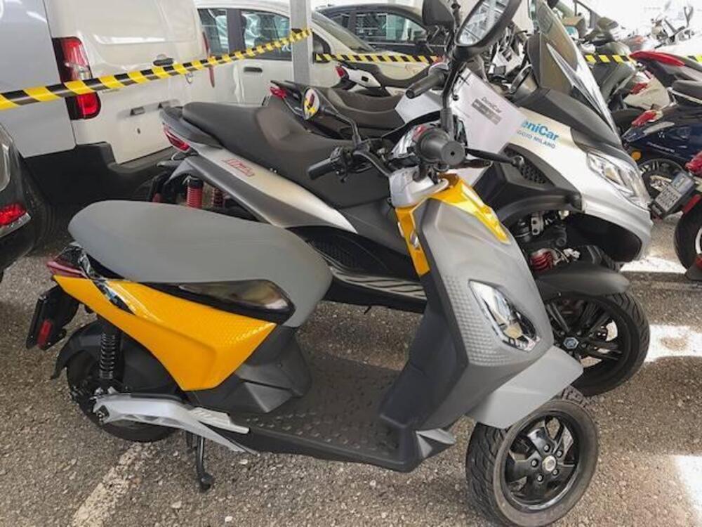 Piaggio 1 Active (2022 - 24) (2)