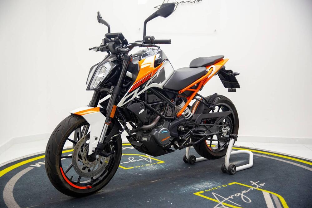 KTM 125 Duke ABS (2017 - 20) (2)