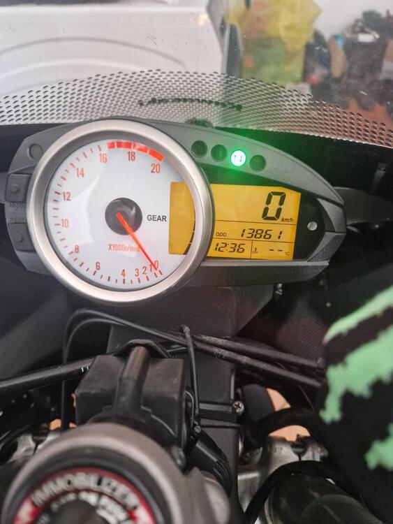 Kawasaki Ninja 600 ZX-6R (2007 - 08) (2)