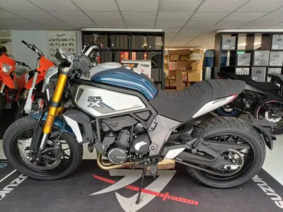 CFMOTO 700CL-X Heritage (2021 - 26) nuova