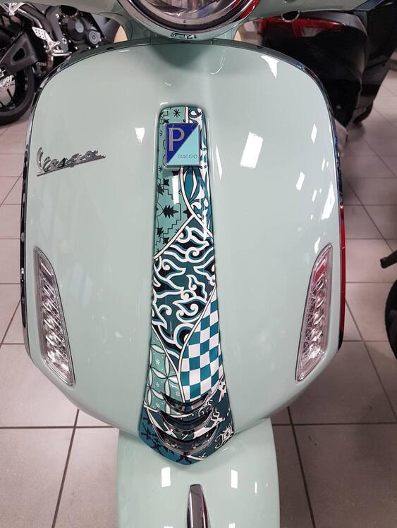 Vespa Primavera 125 Batik (2024) (3)