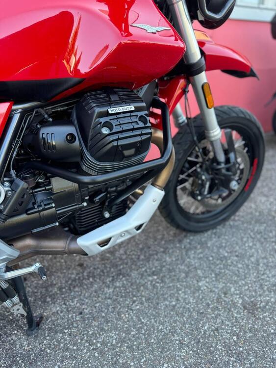 Moto Guzzi V85 TT (2019 - 20) (5)