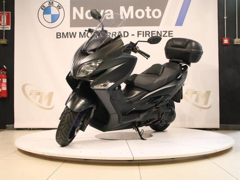 Suzuki Burgman 400 (2022 - 24) (3)