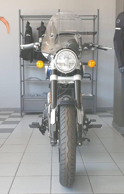 Royal Enfield Super Meteor 650 (2023 - 24)