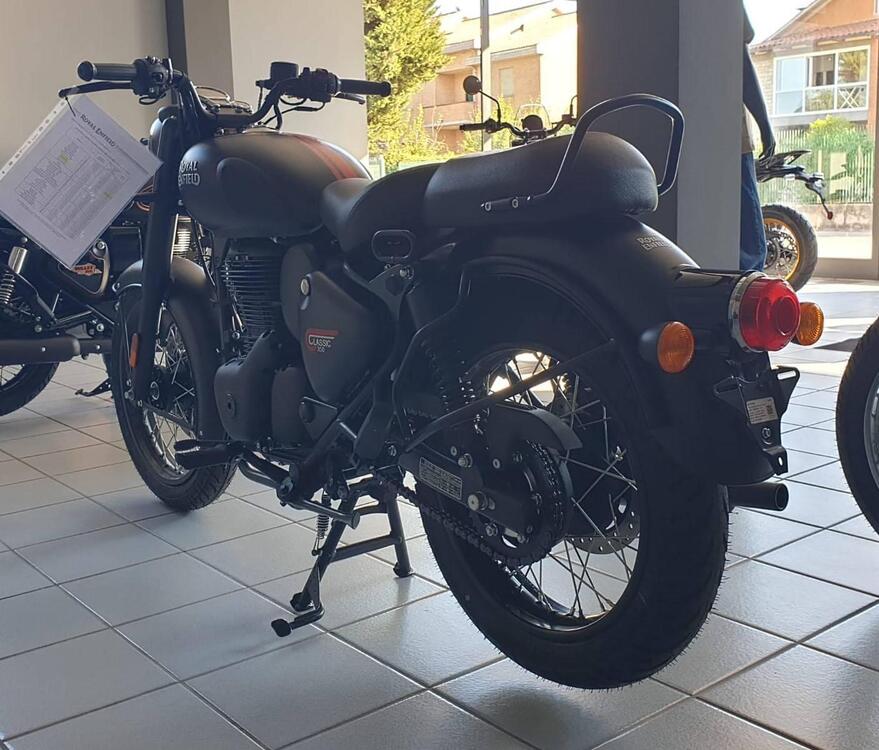 Royal Enfield Classic 350 (2021 - 24) (4)