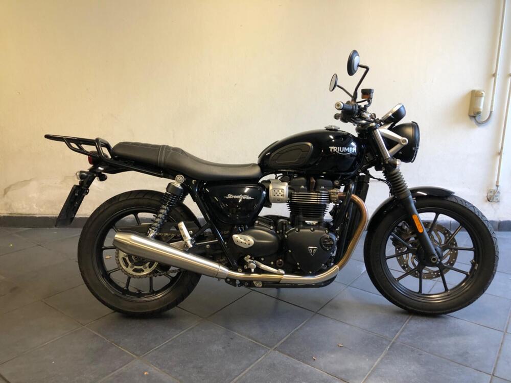 Triumph Street Twin 900 (2016) (2)