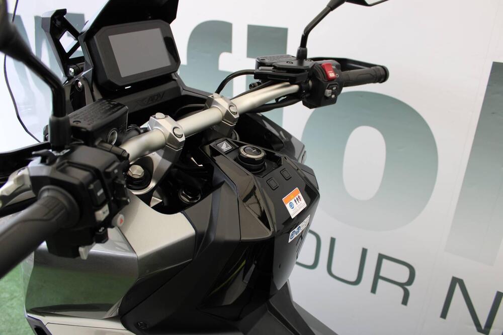 Honda X-ADV 750 DCT (2021 - 24) (5)