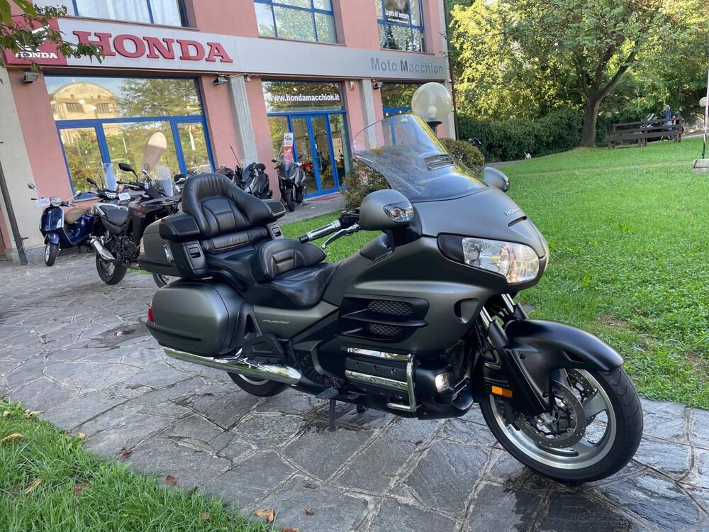 Honda GL 1800 Gold Wing (2007 - 11) (2)