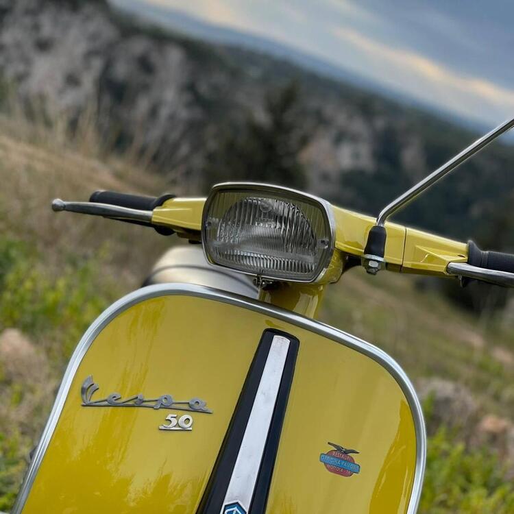 Vespa 50 special