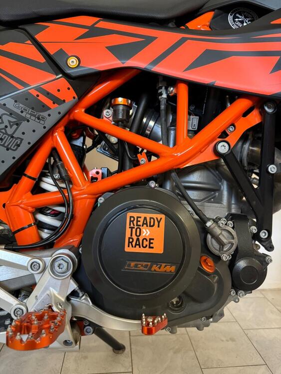 KTM 690 SMC R (2012 -17) (4)