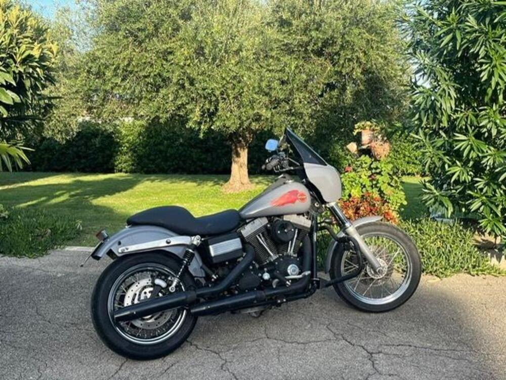 Harley-Davidson 1584 Street Bob (2007) - FXDB