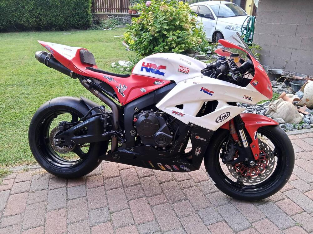 Honda CBR 600 RR (2009 - 12) (3)