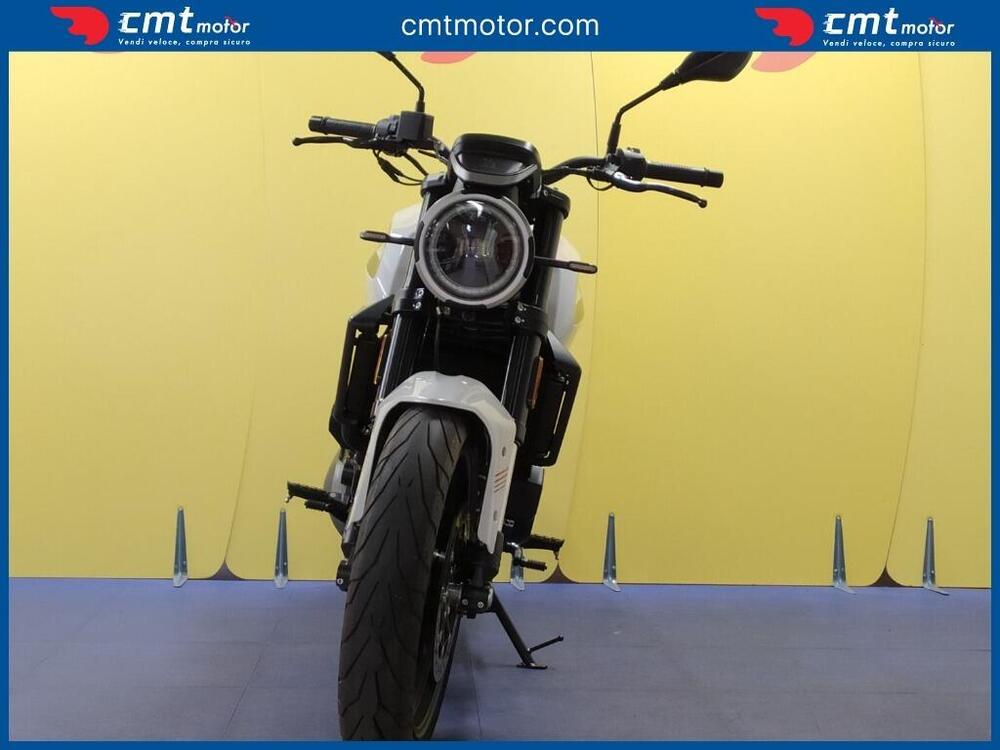 Moto Morini SEIEMMEZZO STR (2022 - 24) (2)