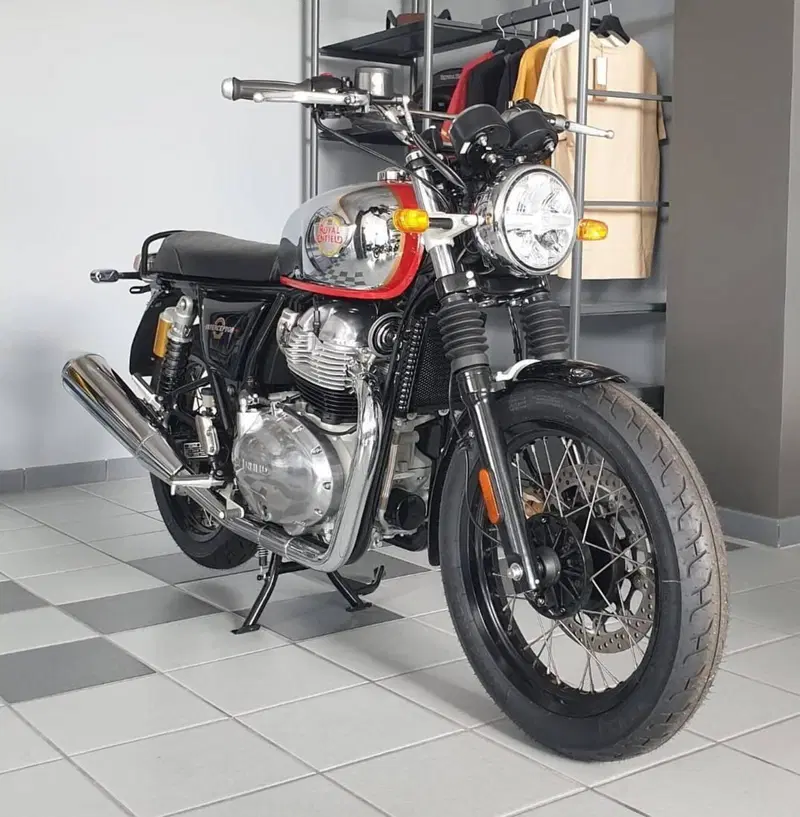 Royal Enfield Interceptor 650 (2021 - 26) (3)