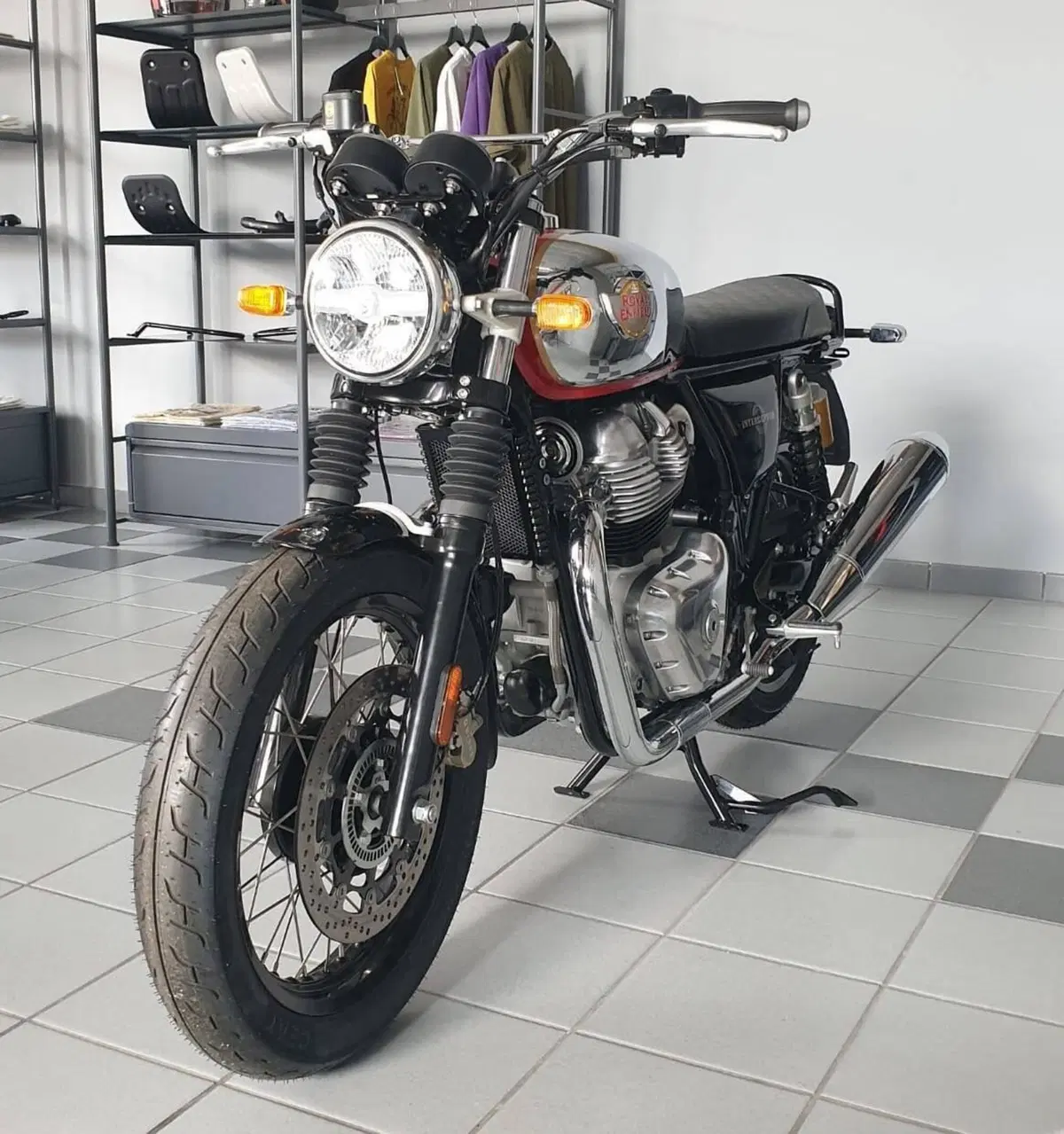 Royal Enfield Interceptor 650 (2021 - 26) (2)