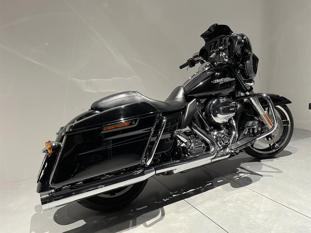 Harley-Davidson 1690 Street Glide Special (2014 - 16) - FLHX (2)