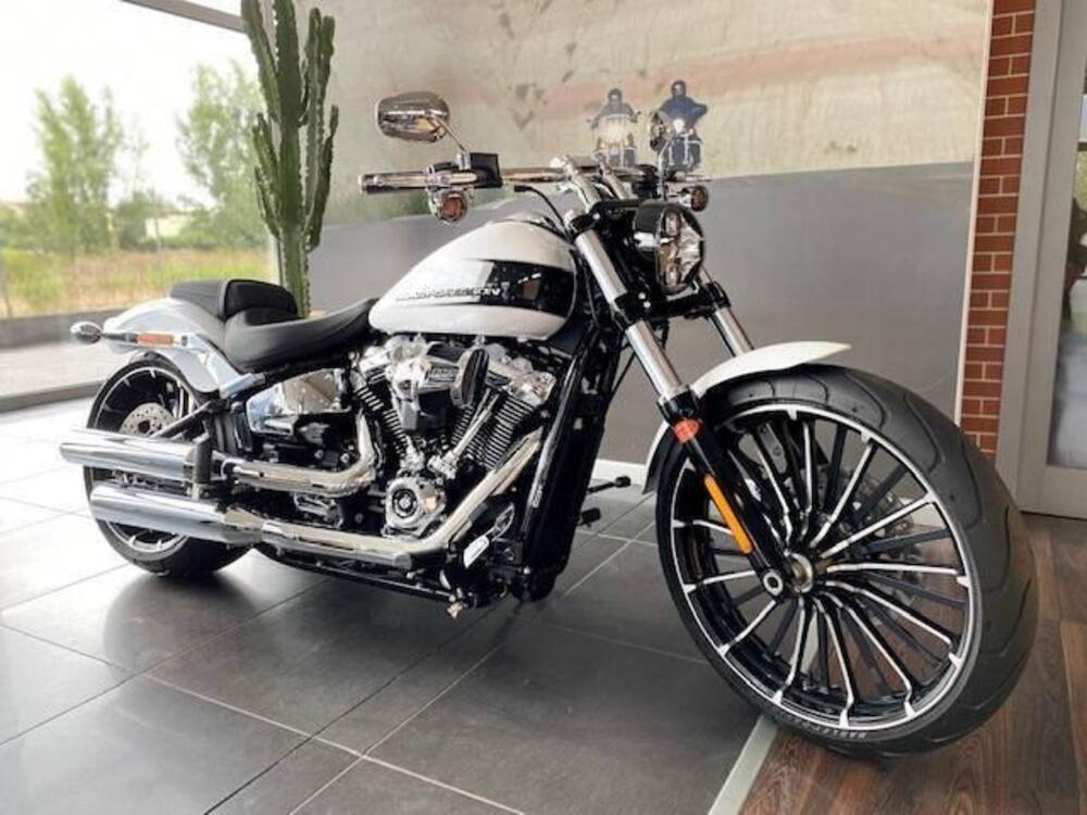 Harley-Davidson Breakout 117 (2023 - 24) (2)