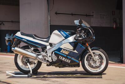 Yamaha FZR 1000 Ex-Up: invecchiare con classe [VIDEO]