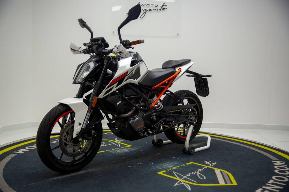 KTM 125 Duke ABS (2017 - 20) (2)