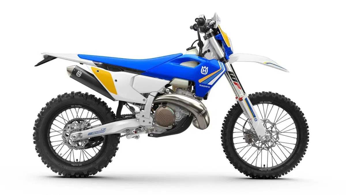 Gamma Enduro Husqvarna Heritage 2025 (2)