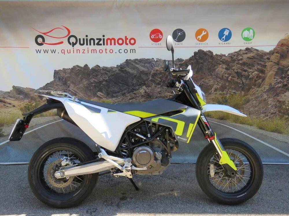 Husqvarna 701 Supermoto (2022)