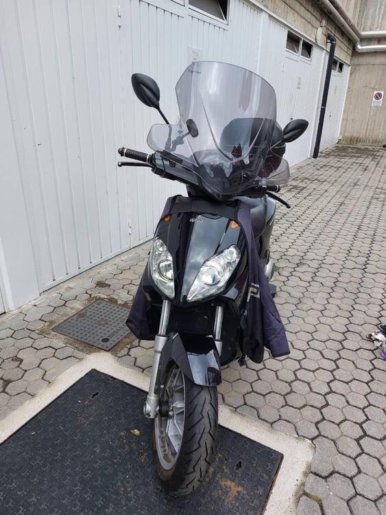 Aprilia Sportcity One 125 (2008 - 12) (2)