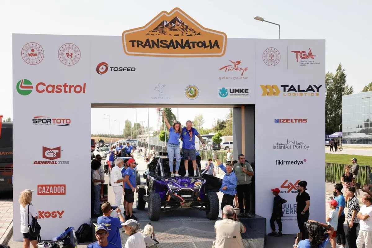 Rally-Raid. Transanatolia. Vince Lorenzo Santolino, Sherco, Botturi e Drusiani, Yamaha, a podio (24)