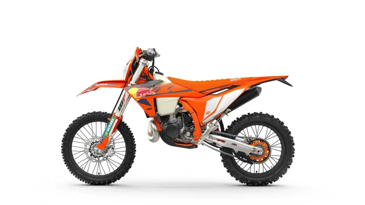 KTM 300 EXC 300 EXC Champion Edition (2025) (2)