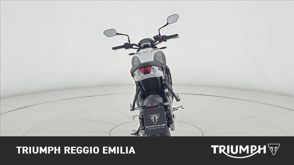 Triumph Trident 660 Triple Tribute Edition (2024) (2)