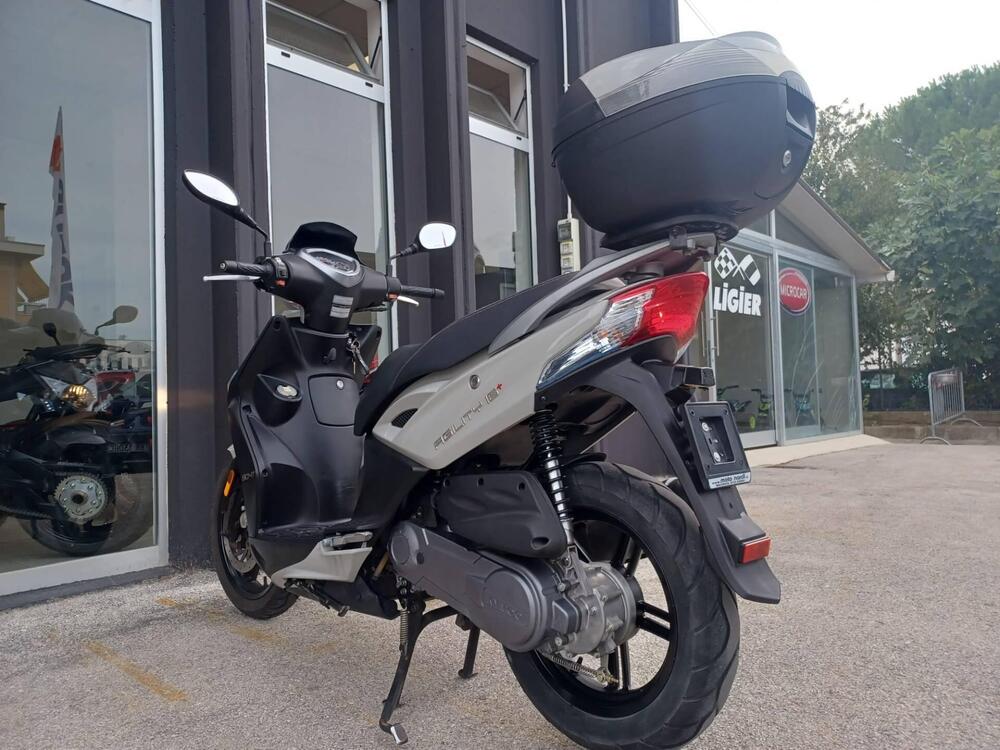 Kymco Agility 50 R16 + (2021 - 24) (4)