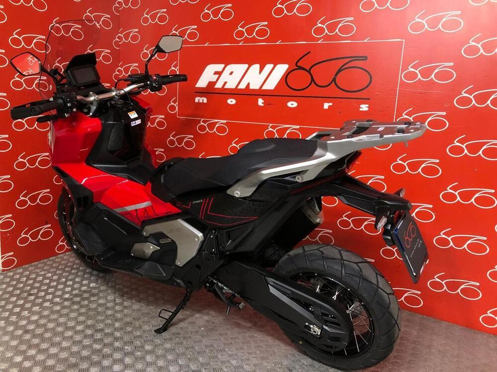 Honda X-ADV 750 DCT (2021 - 24) (3)