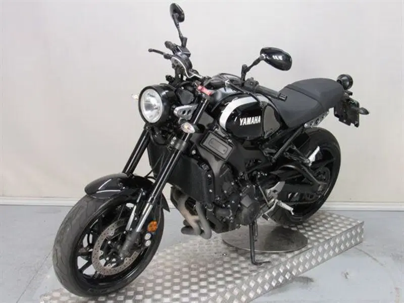 Yamaha XSR 900 ABS (2016 - 20) (4)
