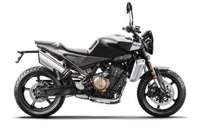 Husqvarna Svartpilen 801 (2024 - 26) nuova