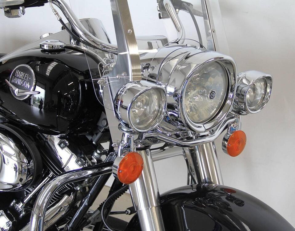 Harley-Davidson 1584 Road King Classic (2007 - 10) - FLHRC (5)