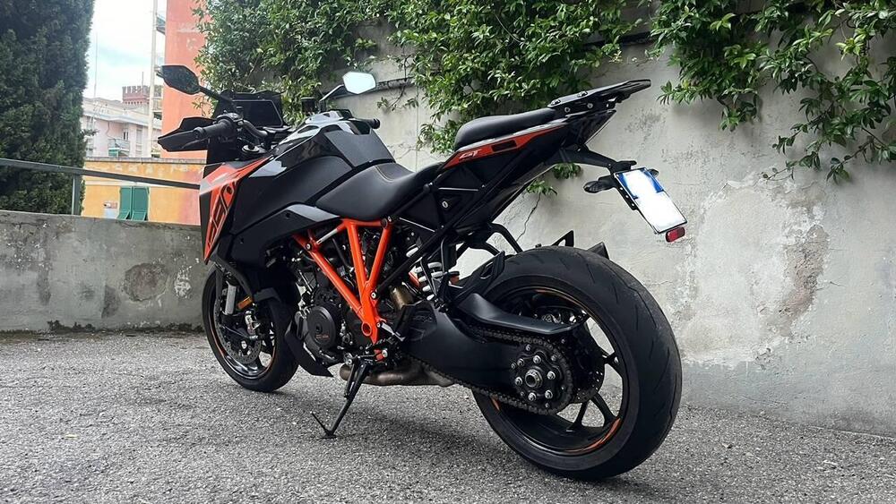 KTM 1290 Super Duke GT (2019 - 20) (2)