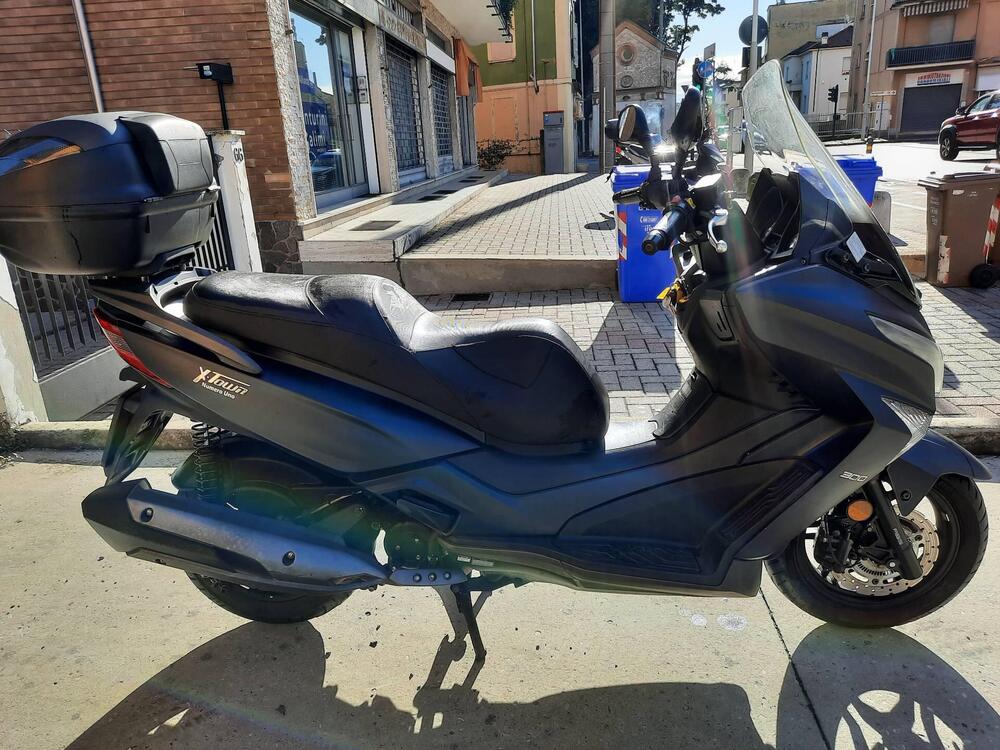 Kymco X-Town 300i ABS (2016 - 20) (3)