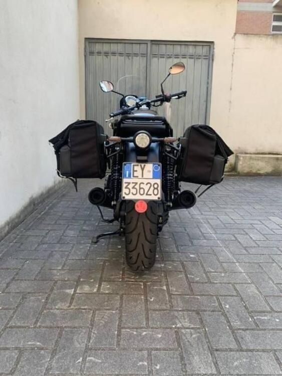 Moto Guzzi V7 Stone (2021 - 24) (5)