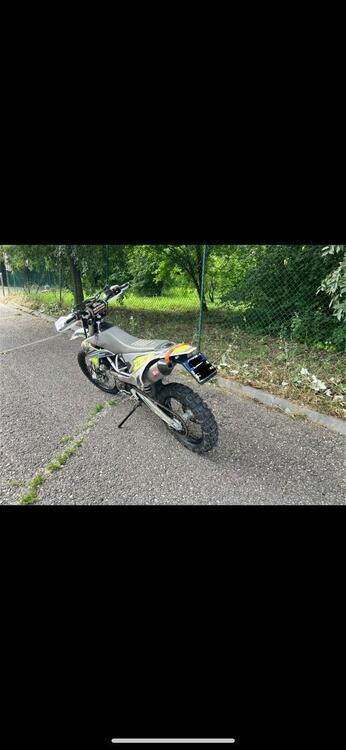 Husqvarna 701 Enduro (2017 - 19) (4)