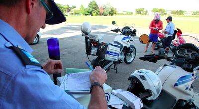 Corse in moto a Bologna: dopo il blitz della Polizia locale arriva una raffica di multe